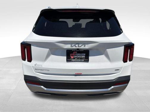 Snow White Pearl 2026 Kia Sorento Hybrid EX