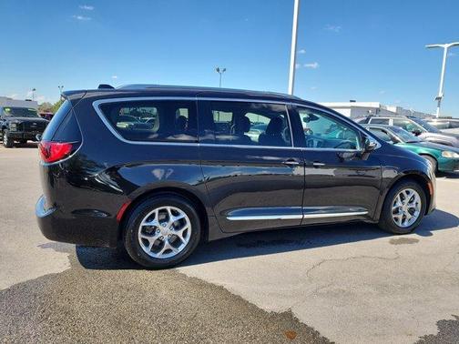 2019 Chrysler Pacifica Limited