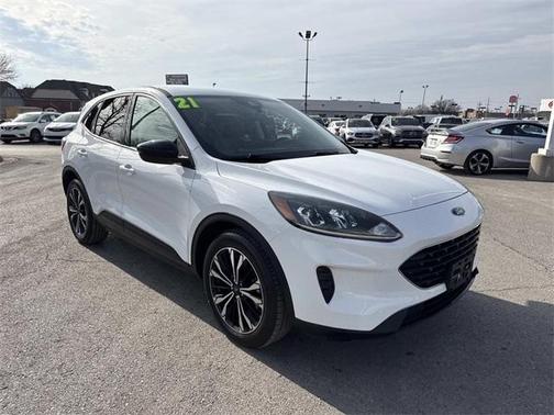 2021 Ford Escape SE