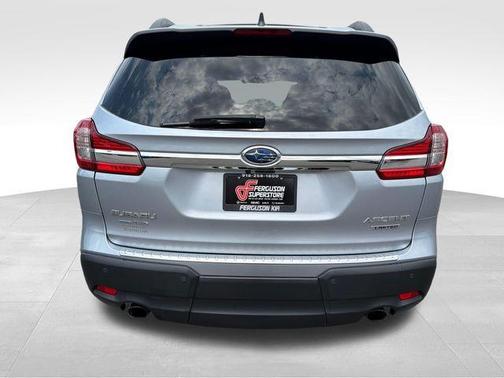 Ice Silver Metallic 2022 Subaru Ascent Limited 7-Passenger