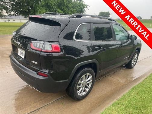 2022 Jeep Cherokee Latitude Lux