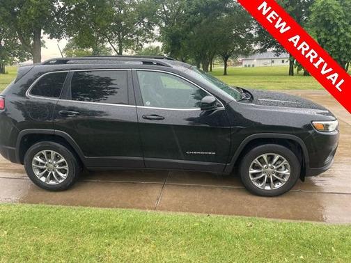 2022 Jeep Cherokee Latitude Lux