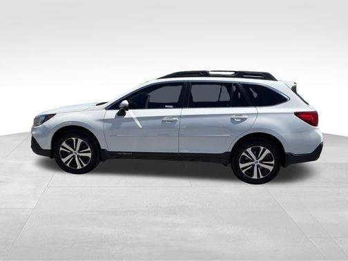 White 2019 Subaru Outback 3.6R Limited