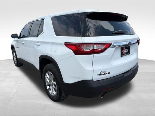 Summit White 2021 Chevrolet Traverse LS