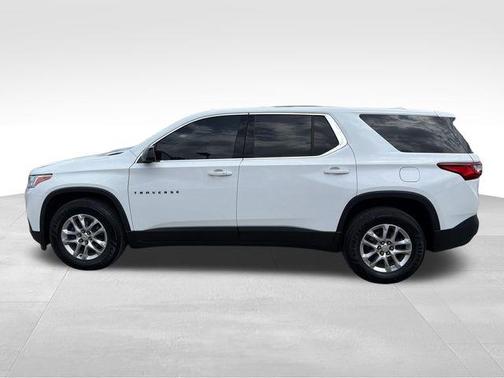 Summit White 2021 Chevrolet Traverse LS