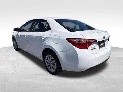 Super White 2019 Toyota Corolla LE
