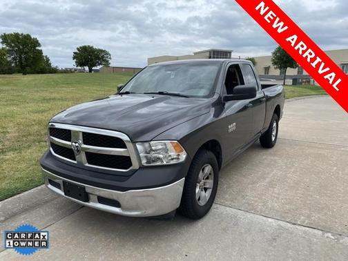 Photo 3 of 7 of 2018 RAM 1500 ST