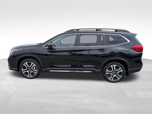 Crystal Black Silica 2025 Subaru Ascent Limited
