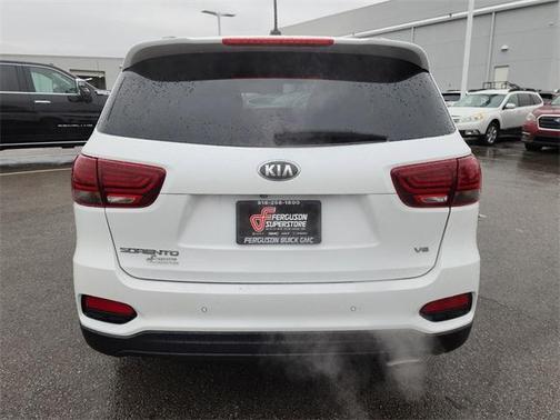 2020 Kia Sorento S