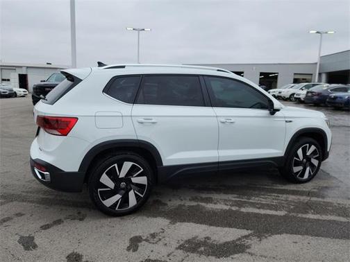 2024 Volkswagen Taos 1.5T SEL