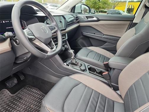 2024 Volkswagen Taos 1.5T SEL
