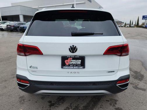 2024 Volkswagen Taos 1.5T SEL