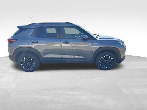 Satin Steel Metallic 2022 Chevrolet Trailblazer LT