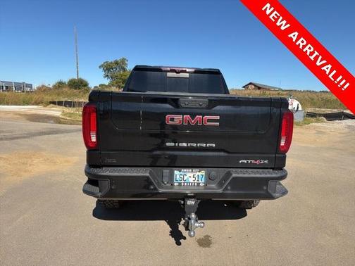 2023 GMC Sierra 1500 AT4X