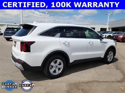 2025 Kia Sorento LX
