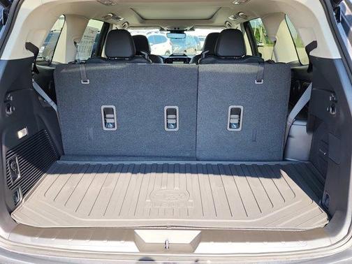 2025 Subaru Ascent Onyx Edition Touring