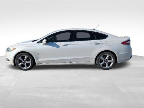 White Platinum Clearcoat Metallic 2013 Ford Fusion SE