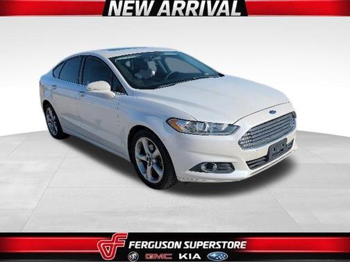 White Platinum Clearcoat Metallic 2013 Ford Fusion SE
