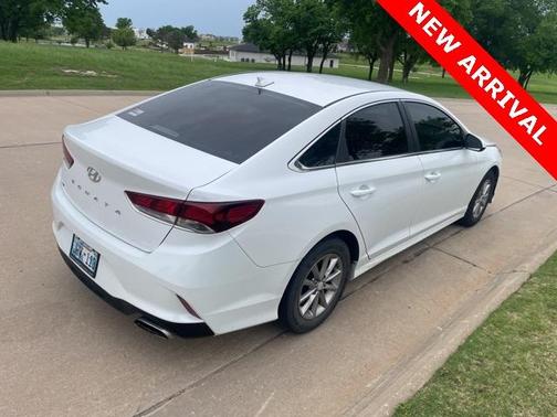 2019 Hyundai SONATA SE