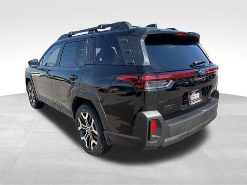 Crystal Black Silica 2026 Subaru Outback Touring XT