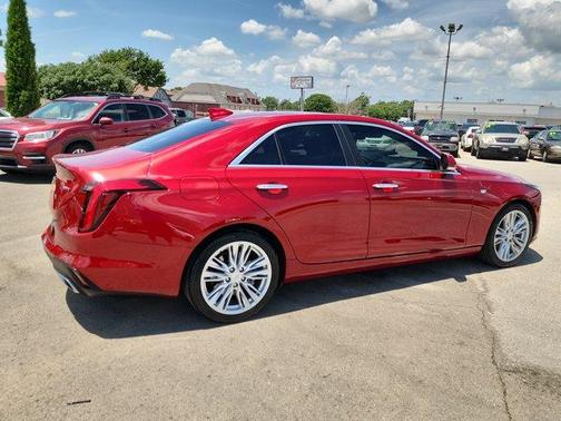 2022 Cadillac CT4 Premium Luxury