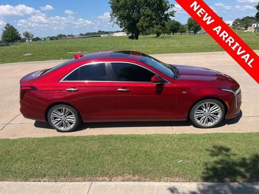 2022 Cadillac CT4 Premium Luxury