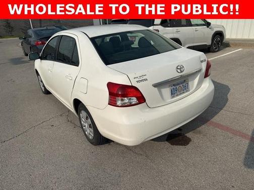 2011 Toyota Yaris Base