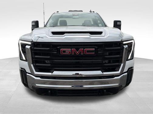 Summit White 2026 GMC Sierra 3500 Pro
