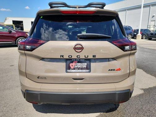 2025 Nissan Rogue Rock Creek