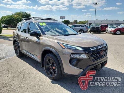 2025 Nissan Rogue Rock Creek