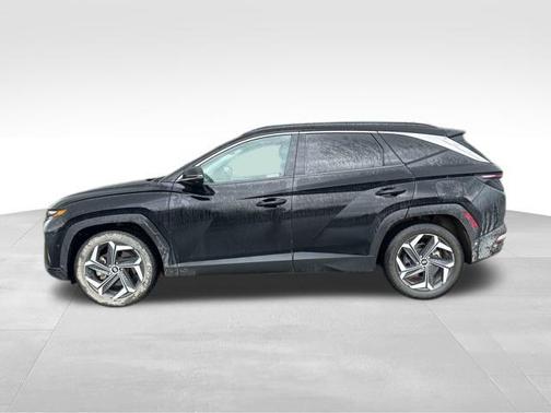 Phantom Black 2022 Hyundai TUCSON Limited