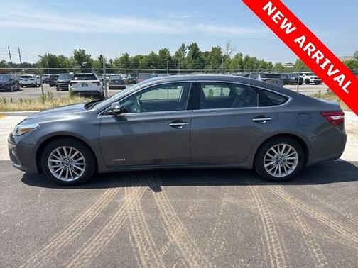 2018 Toyota Avalon Hybrid Limited