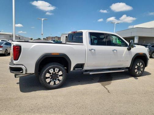 2025 GMC Sierra 2500 Denali