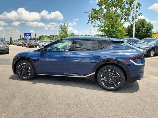 2025 Kia EV6 Wind