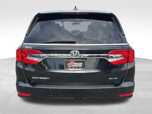 Crystal Black Pearl 2019 Honda Odyssey Elite