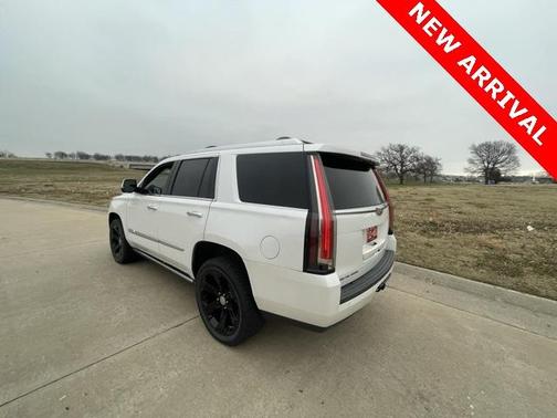 2016 Cadillac Escalade Platinum