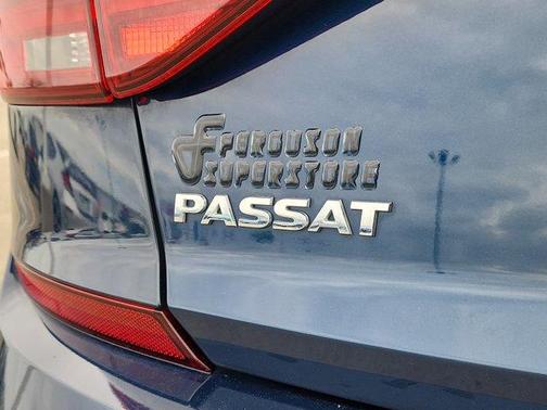 2019 Volkswagen Passat 2.0T SE R-Line