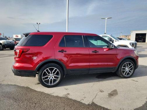 2018 Ford Explorer sport