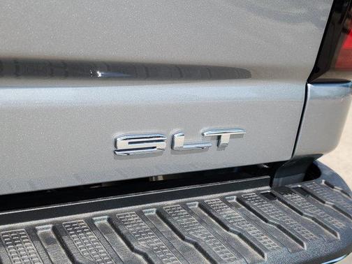 2025 GMC Sierra 2500 SLT