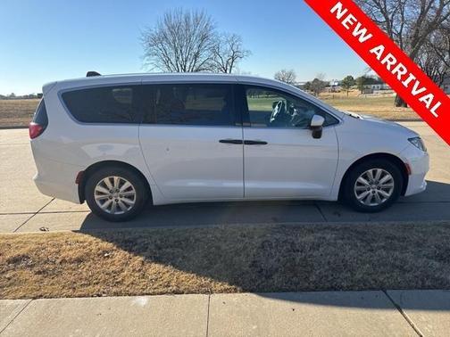 2019 Chrysler Pacifica L