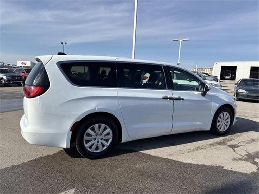 2019 Chrysler Pacifica L