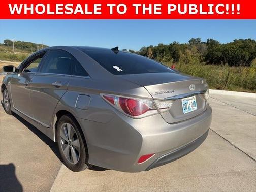 2012 Hyundai SONATA Hybrid Base