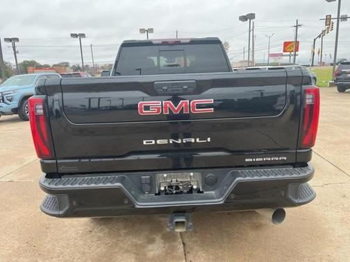 2024 GMC Sierra 2500 Denali