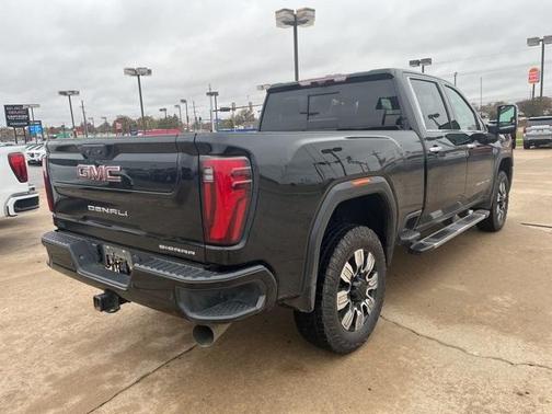 2024 GMC Sierra 2500 Denali