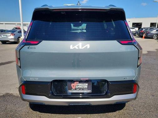 2024 Kia EV9 GT-Line