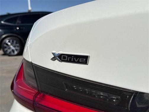 2020 BMW 330 i xDrive