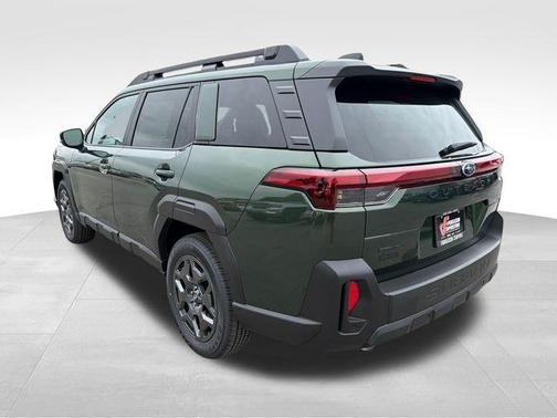 Deep Emerald Green 2026 Subaru Outback Premium