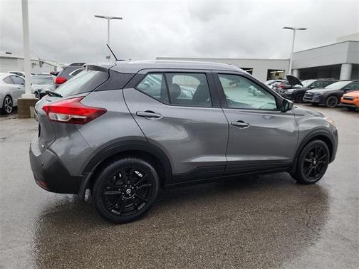 2020 Nissan Kicks SV