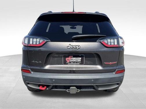 Granite Crystal Clearcoat Metallic 2019 Jeep Cherokee Trailhawk