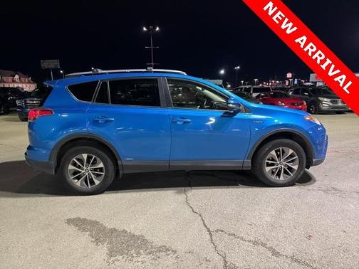 2017 Toyota RAV4 Hybrid XLE